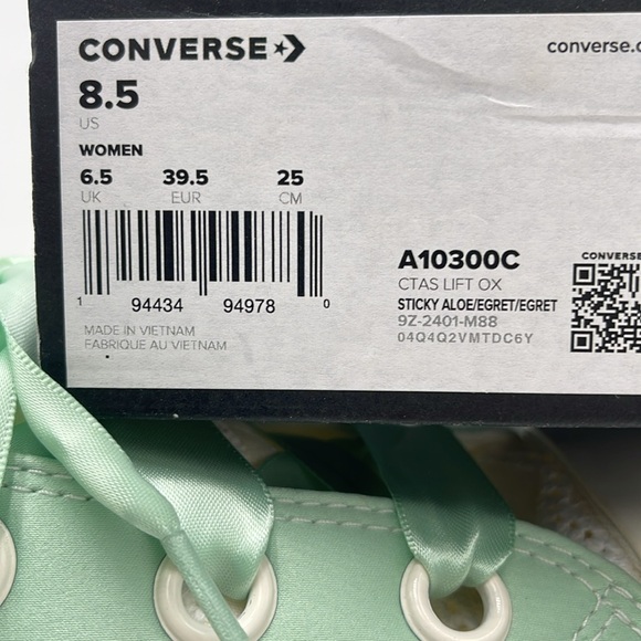 Converse WMNS CTAS LIFT OX
STICKY ALOE/EGRET/EGRET A10300C Platforms Sneakers - Picture 16 of 16